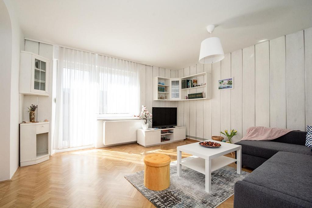 Magnolia Apartment - Free Private Parking Ljubljana Ngoại thất bức ảnh